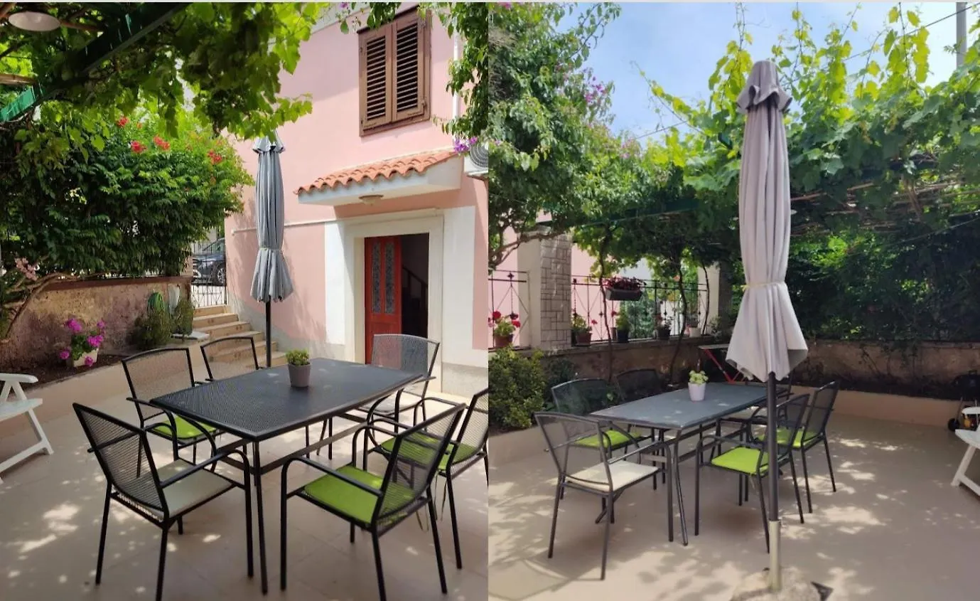 Holiday House Letizia Premantura