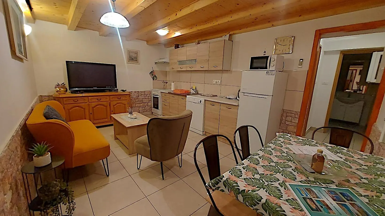 Holiday home Holiday House Letizia Premantura